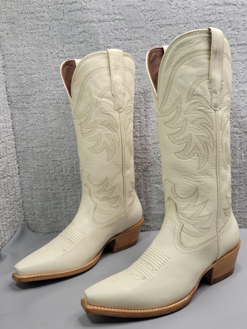 Tecovas the Annie Women's Size US 7.5B Bone Cowhide Cowgirl Boots - Picture 6 of 9
